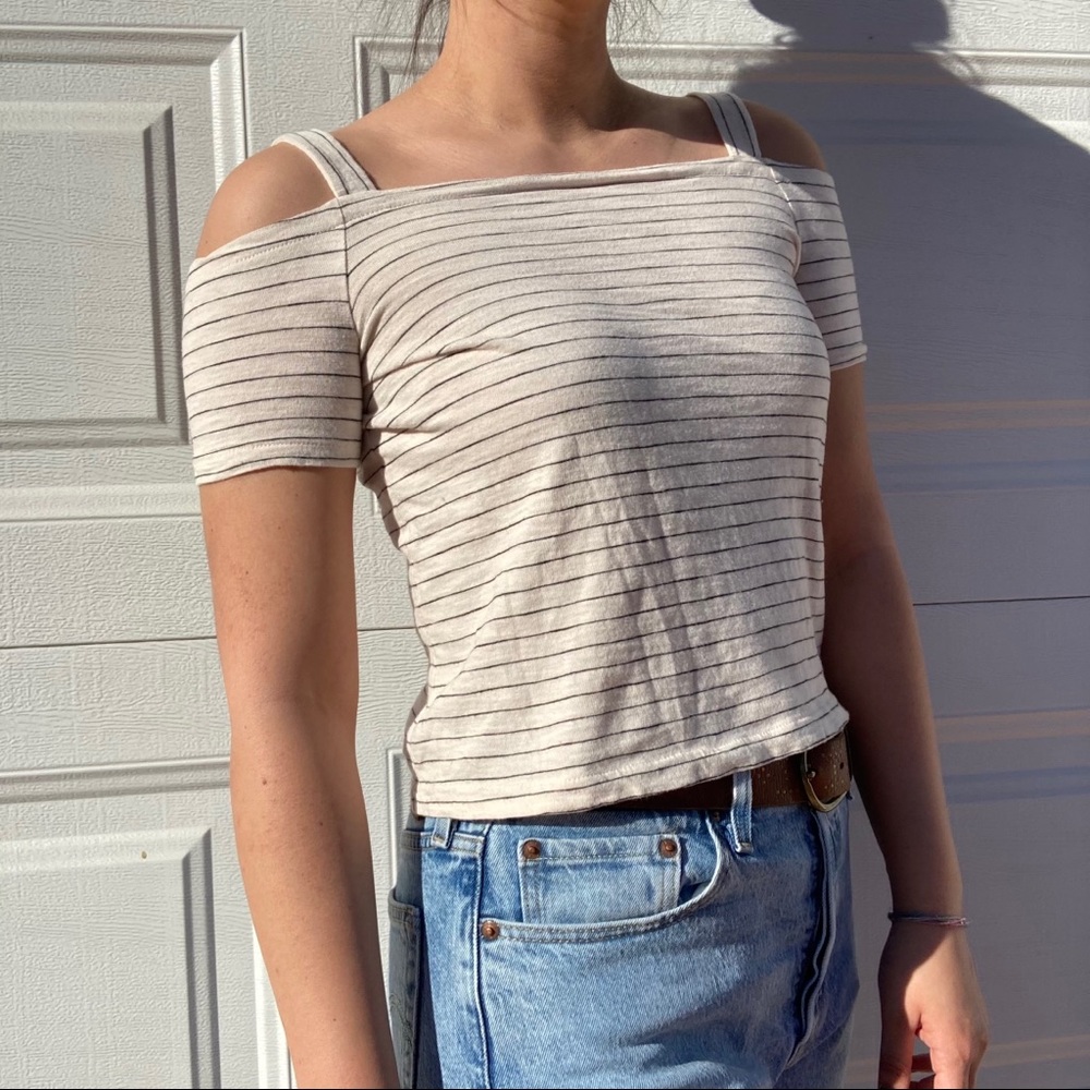 *Closet clear out LAST CHANCE* Madewell Cold-Shoulder Tee in Bellamy Stripe